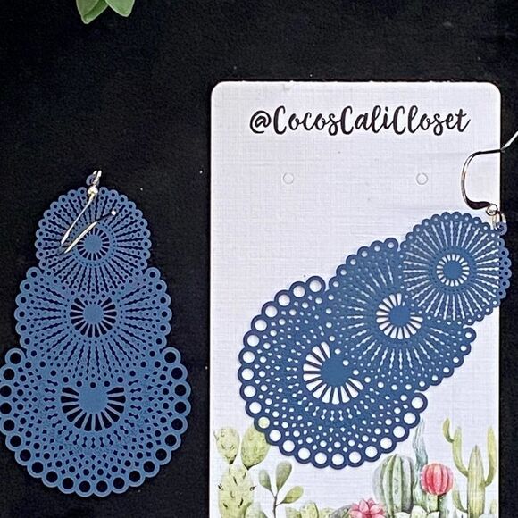 Vintage Style Boho Filigree Tiered Circle Navy Dark Blue Drop Earrings NWT - Picture 7 of 8